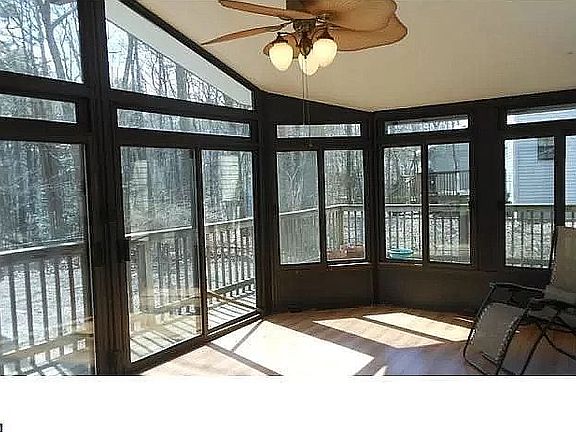 Sunroom with gas FP hook up 