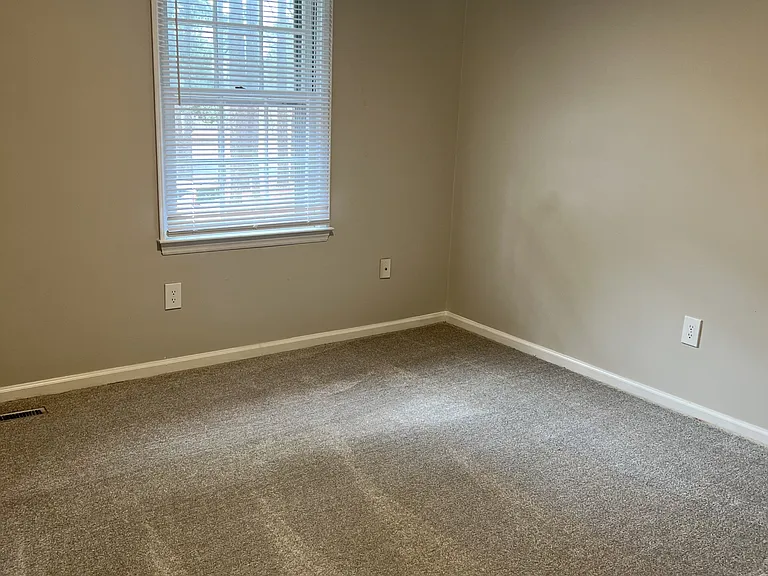 358 W Illinois Ave — Photo 11