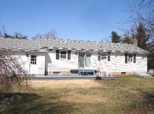 9 Kent Rd, Red Hook, NY 12571