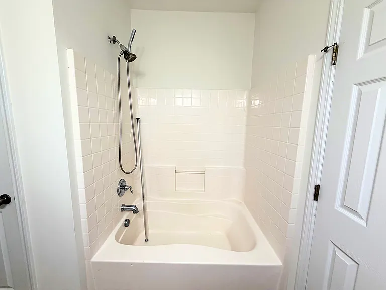 2541 Spring Oaks Way — Photo 32