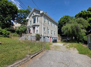 216 Maplewood Ave, Cranston, RI 02920