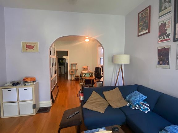 4th image of 2531 N Mozart St #1