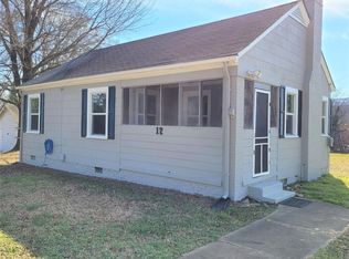 12 Woodsdale Pl SE, Concord, NC 28025