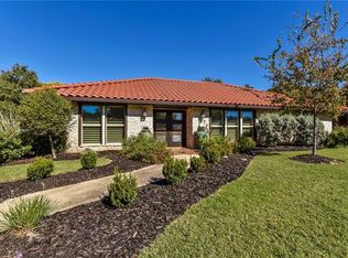 105 Tallstar Dr, Lakeway, TX 78734