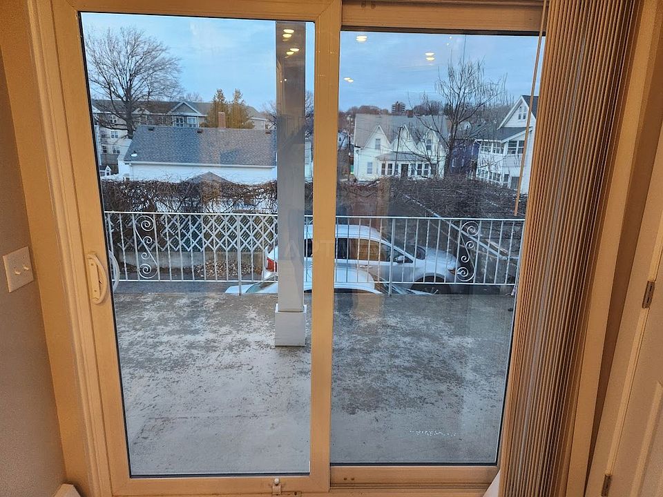 1st image of 53 Albion St #1