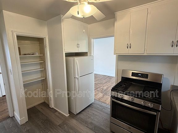 3rd image of 239 N Center St