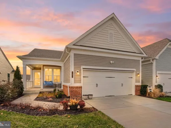 5 McQuarie Dr, Fredericksburg, VA 22406