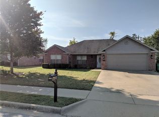 5761 Cord Ave, Springdale, AR 72762