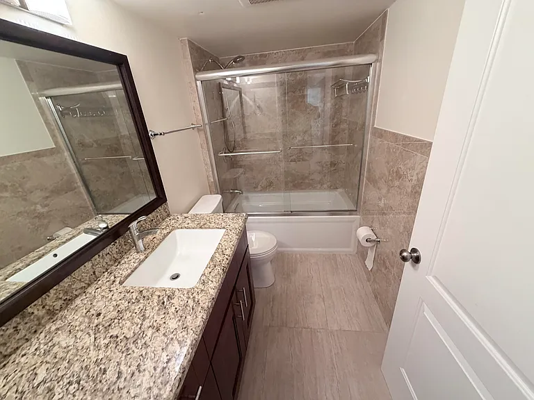 1514 Whitehall Dr #206 — Photo 11