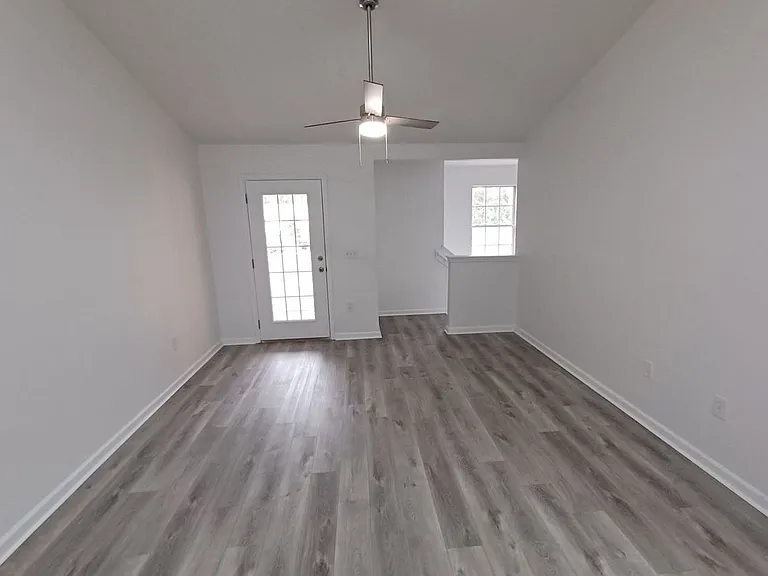 575 Oakleaf Plantation Pkwy #815 — Photo 4