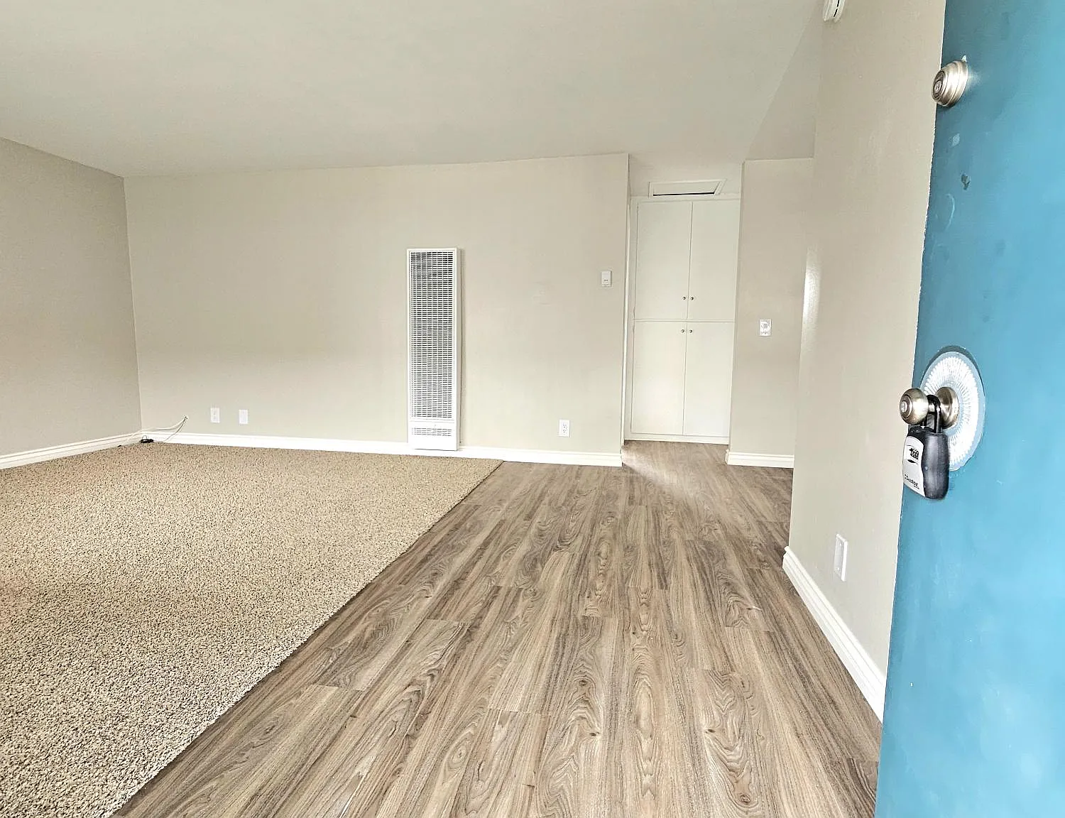 Hillside Apartments — Photo 4