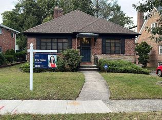 18219 Dalny Rd, Jamaica, NY 11432