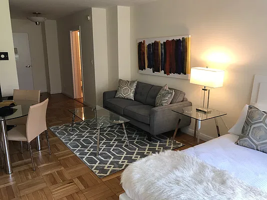 Rented by The Monterey | media 25
