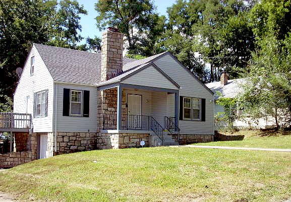 1st image of 3135 Greeley Ave