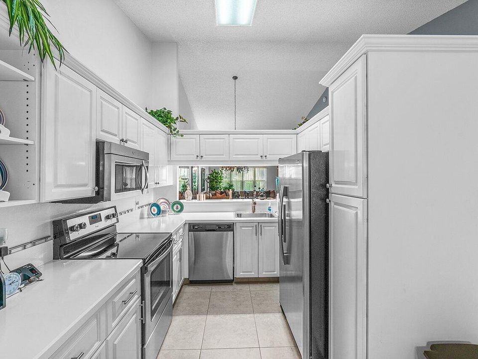 1st image of 12215 Country Greens Boulevard