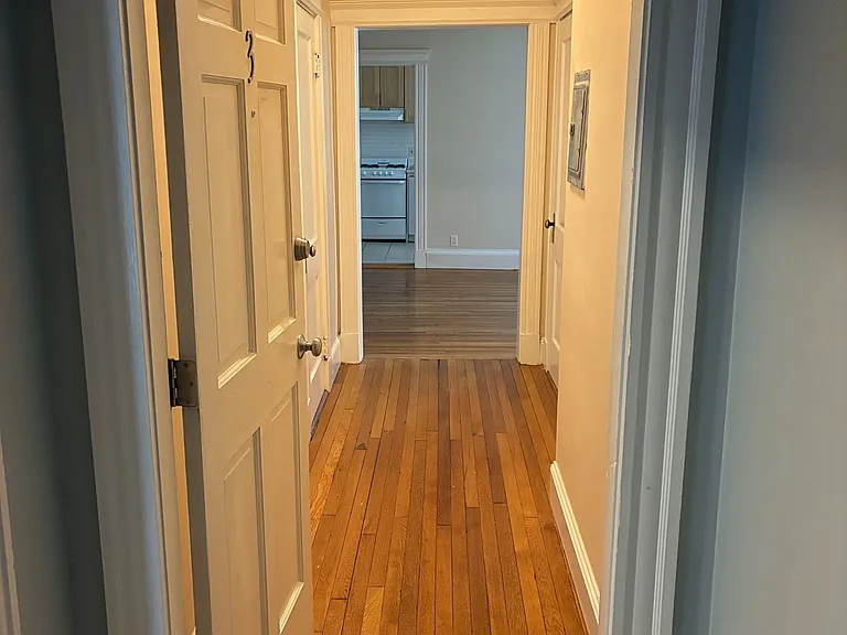 32 Park Vale Ave #3 — Photo 4