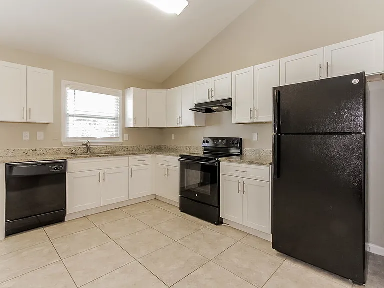 5401 Venado St — Photo 6