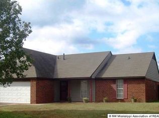 116 Evergreen Dr, Senatobia, MS 38668