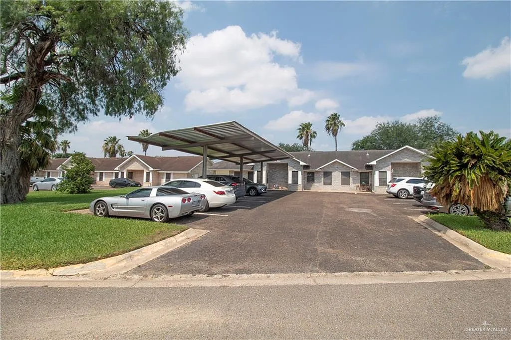 1 bed, 2.0 bath, 1009 sqft, $795 — Photo 1