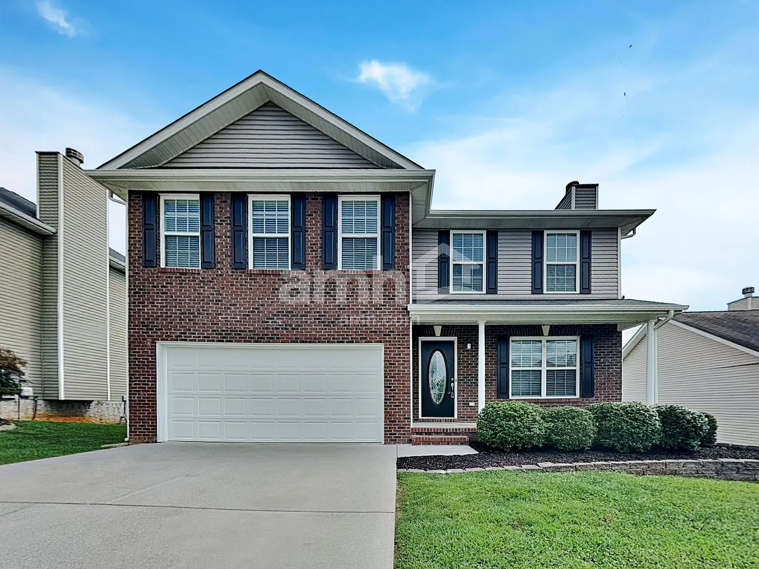 4 bed, 2.5 bath, 2155 sqft, $2,615 — Photo 1