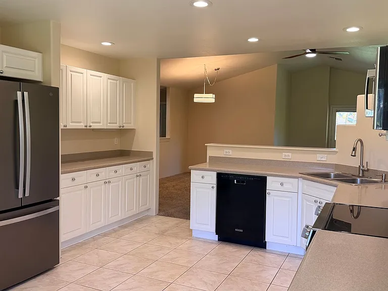23 Kiekiena Pl — Photo 4