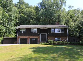 22 Arden Dr, Amawalk, NY 10501
