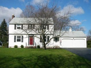 39 Evandale Rd, Rochester, NY 14618