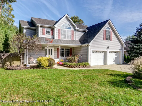 608 Shadow Way, Brick, NJ 08724