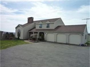 755 North St, Windsor, MA 01270