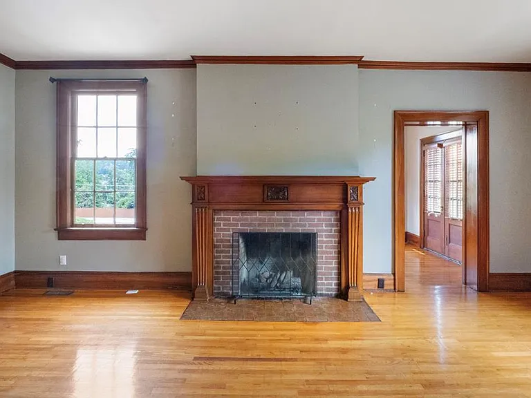 290 Long Crescent Dr — Photo 17
