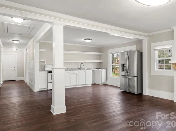 1114 5th St, Statesville, NC 28677