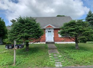 37 Ridge Ave, Pittsfield, MA 01201