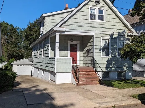 38 Laurel Pl, New Brunswick, NJ 08901