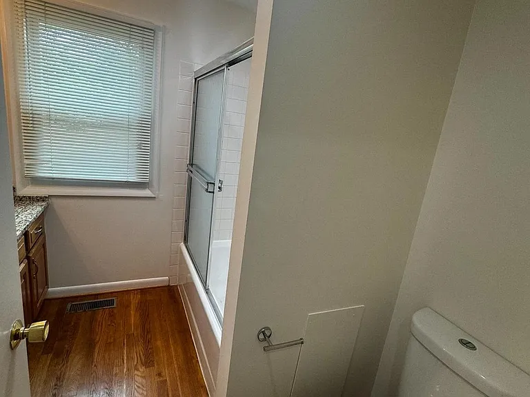 2508 Saint John Pl — Photo 28
