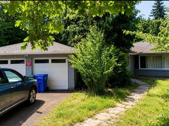 2nd image of 6905 SE Jennings Ave