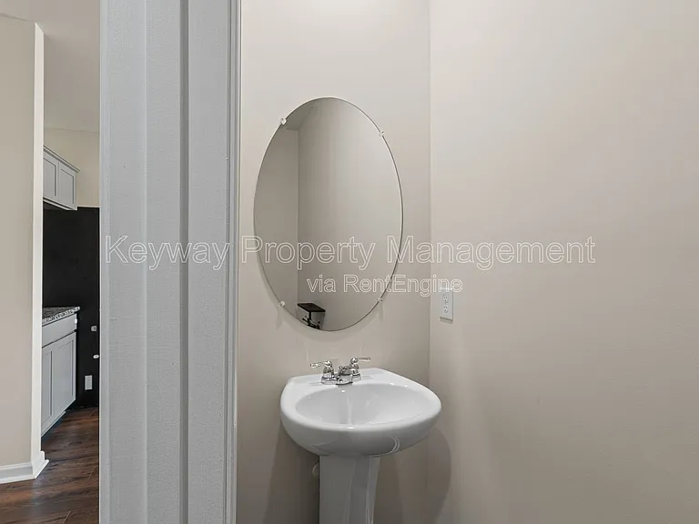 3262 Carmine Ave — Photo 10