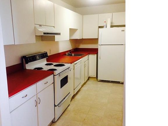 4th image of 939 Delaware Ave APT 403