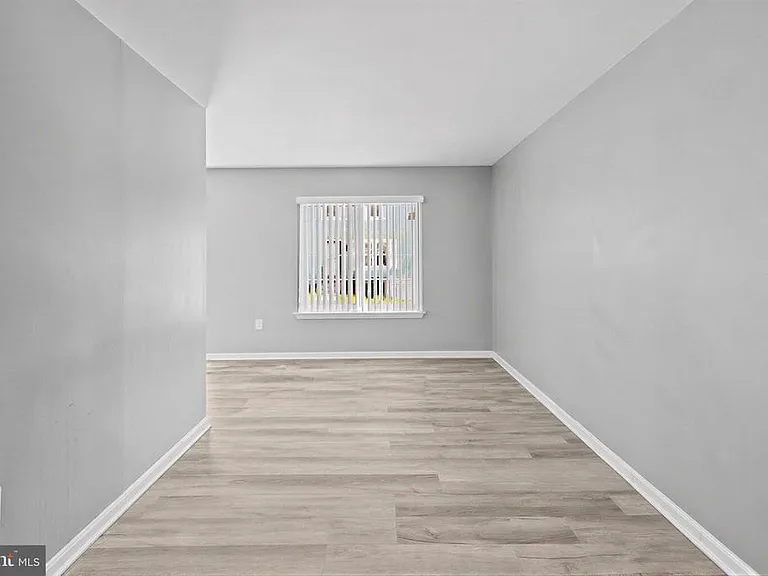 743 Saint Michaels Dr — Photo 12