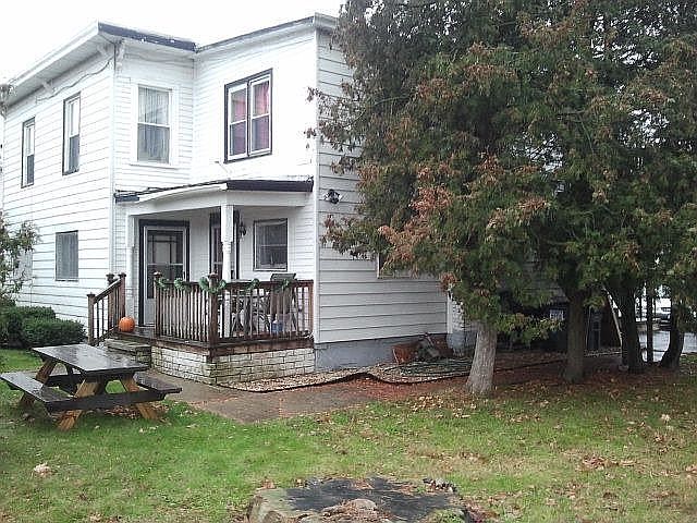 1st image of 17 S Railroad St