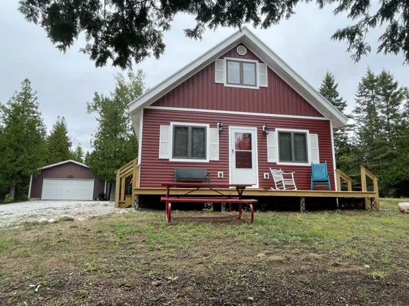 36089 E Bass Cove Rd, Drummond Island, MI 49726