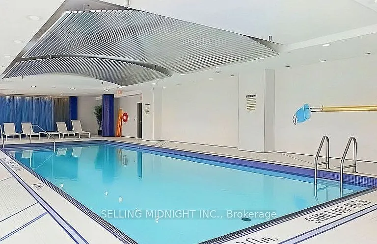 5162 Yonge St #Penthouse 301 — Photo 19