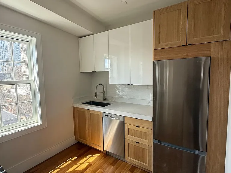 18D Winchester St #3D — Photo 20