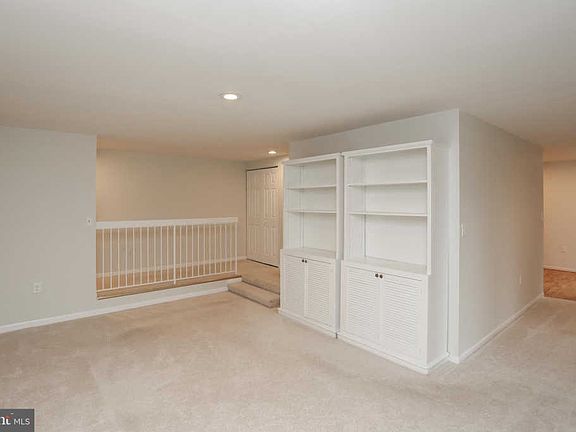 2nd image of 18 Silverwood Cir APT 9