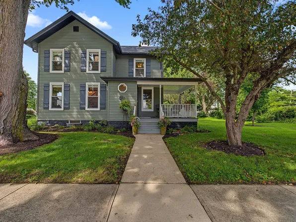 308 W Navaho Ave, Shabbona, IL 60550