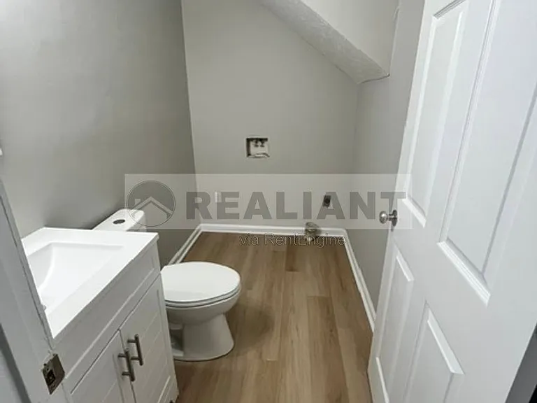 31 Hurley St #18 — Photo 5