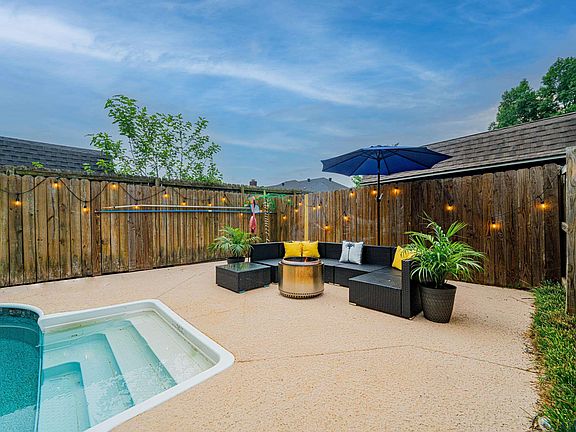 5th image of 4 Paluxy Cir