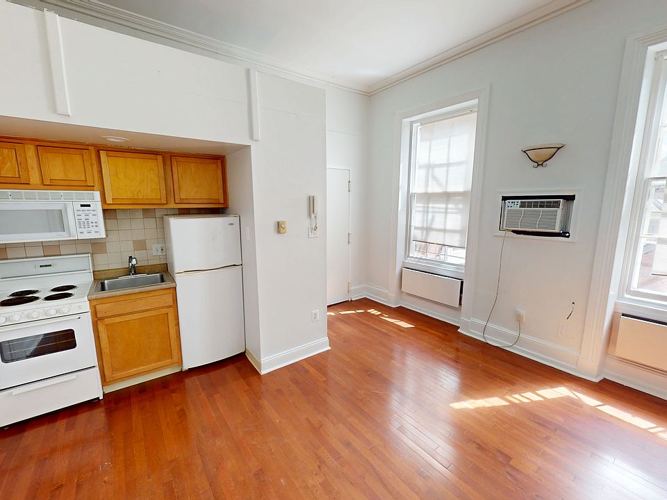 1st image of 1814 Spruce St #3M