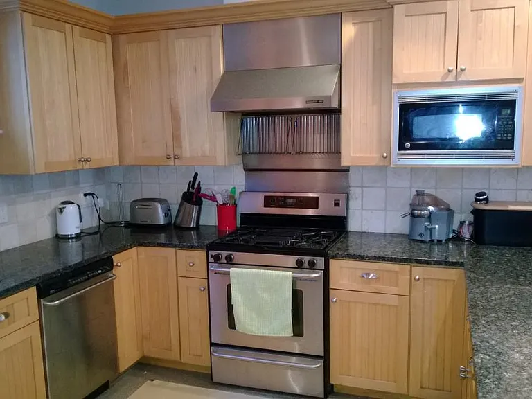 71 Abbottsford Rd #HOUSE — Photo 25