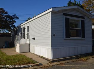 8 Monique Cir, Hazlet, NJ