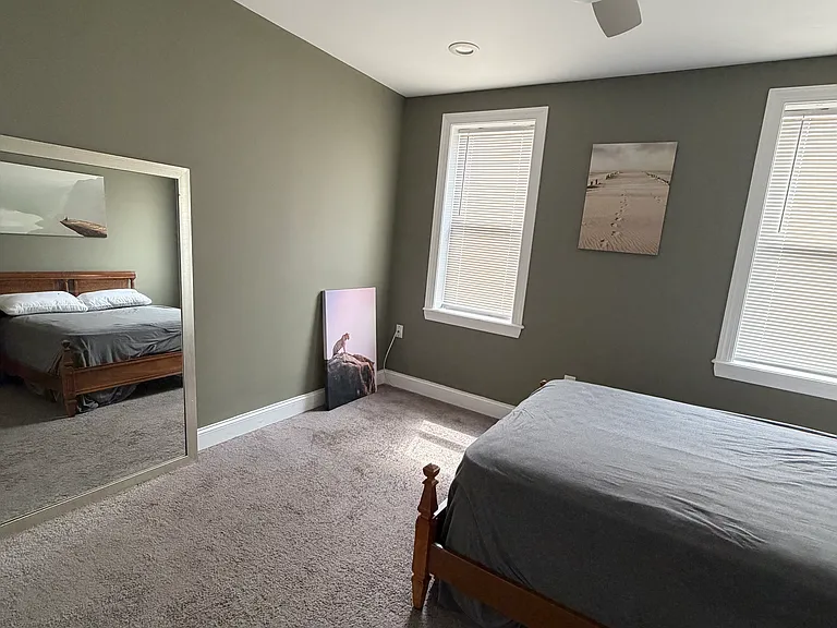 128 N East Ave — Photo 2